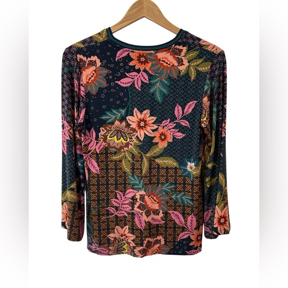 Johnny Was Delfino V-Neck kimono sleeve Tee Top XS multicolor floral NWT - Picture 3 of 13